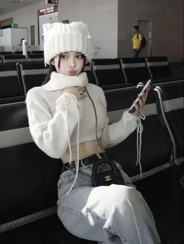 Darich 암 디자인 터틀 니트탑 BLK