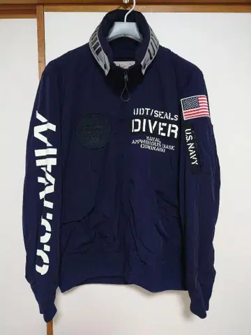 Avirex U.S. Navy 다이버 자켓
