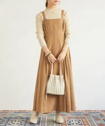 DOUX ARCHIVES 오버롤 스커트 카멜