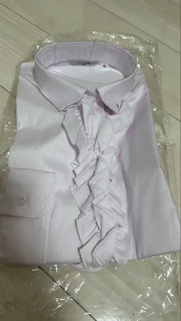 AOKI 신입 탈부착 가능 프릴 부착 셔츠 15호