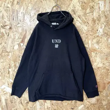 UNDEFEATED 캐나다제 로고 프린트 데미지 후드티 L