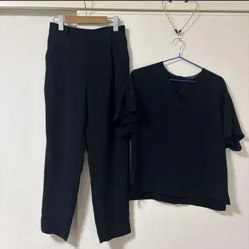 23구 블랙 V넥 셋업