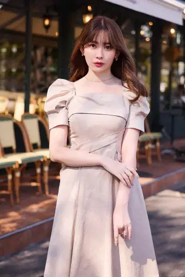 새상품급 herlipto Troncais Puff Sleeve Dress