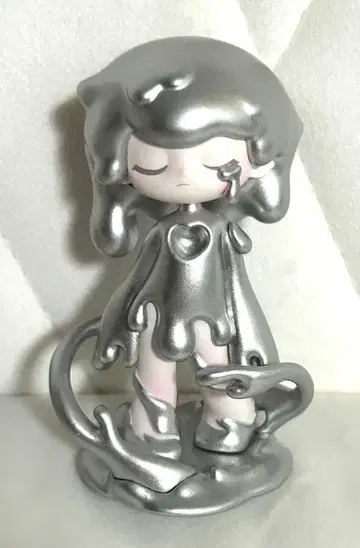POPMART AZURA y2k Liquid metal