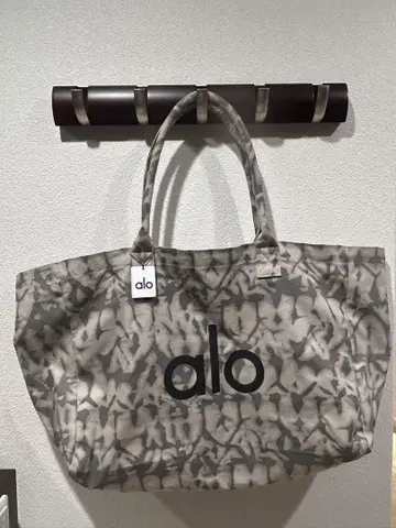 alo yoga 토트백 미사용 새상품