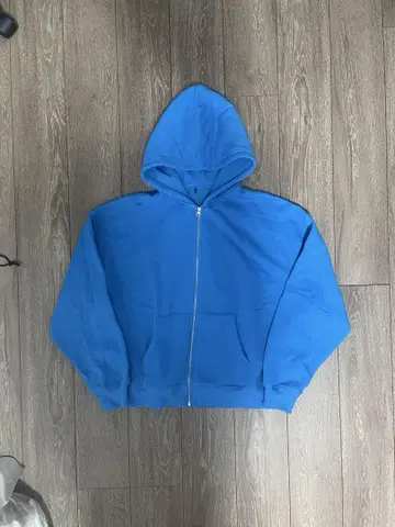 good regular big silhouette hoodie