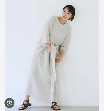 미사용 새상품급 개럴개런트 라이트 그레이 린넨 혼방 롱 원피스