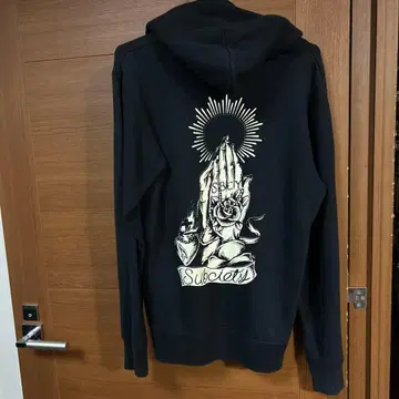 Subciety 블랙 지퍼 후드티