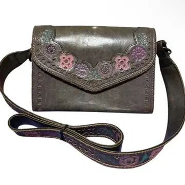 레어 ANNA SUI 안나수이 천연 가죽 꽃무늬 카빙 숄더백