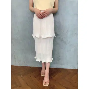eimy istoire 튤립 플리츠 타이트 스커트 ( IVORY )