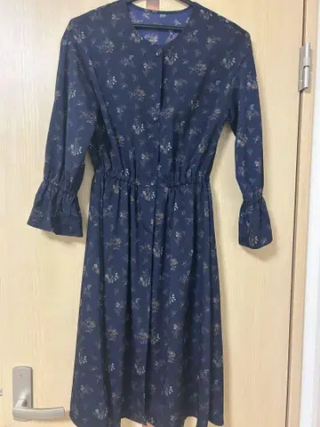 네이비 꽃무늬 롱 원피스