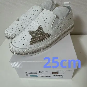 아르테미스 바이 다이애나 큐빅 슬립온 25cm 화이트