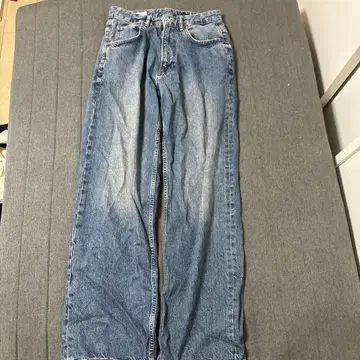 ZARA 라이트 블루 와이드 레그 데님