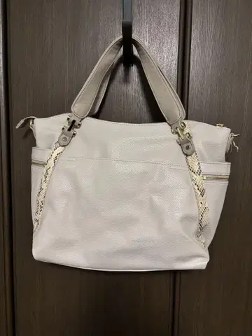 콜라주 개럴개런트 여성용 핸드백 미사용품