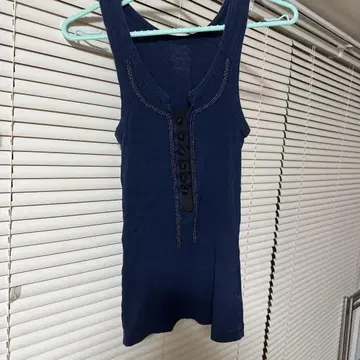 sacai 탱크탑