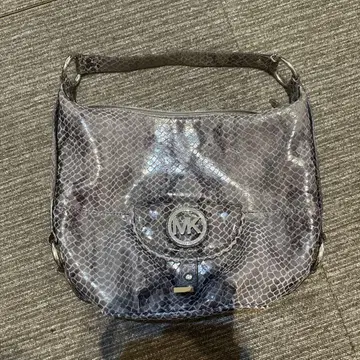 MICHEAL KORS 뱀 무늬 핸드백