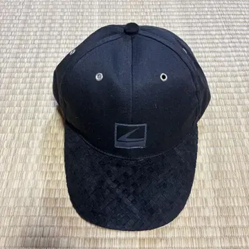 벤츠 캡 블랙 컬러
