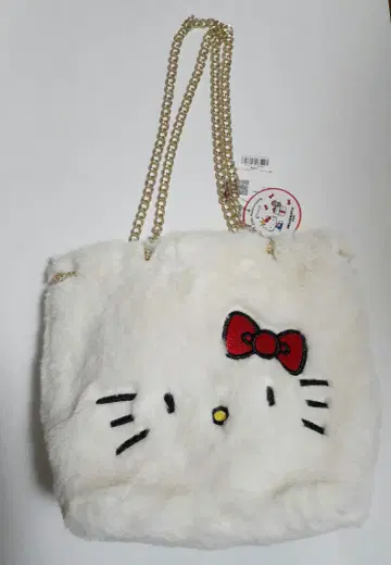 헬로키티 페이스 자수 체인 숄더백 화이트