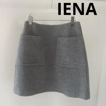 IENA 울 캐시미어 그레이 포켓 부착 타이트 스커트 무릎 기장