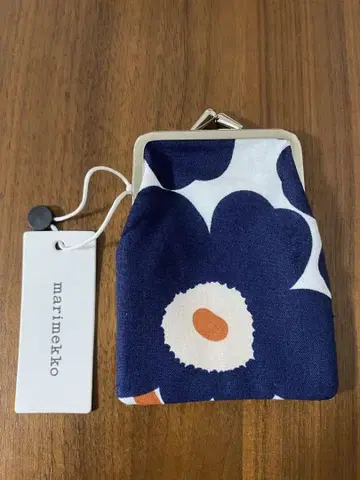 새상품 마리메꼬 미니 파우치 가마구치