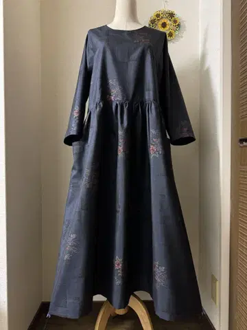 본장 오시마 명주 롱 원피스 진흙 염색 증권