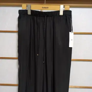 온워드 23구 블랙 와이드 팬츠 드로우 스트링