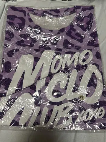 모모이로 클로버 Z 발렌타인 2020 XL T셔츠 보라색 레오파드 무늬
