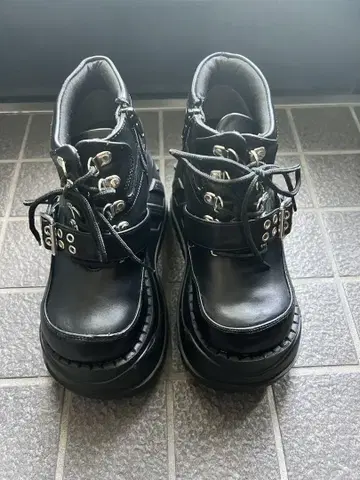 호와이니 세상을 넓게 볼 수 있는 신발