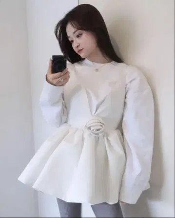 bibiy. ALEXA FLOWER ROMPERS