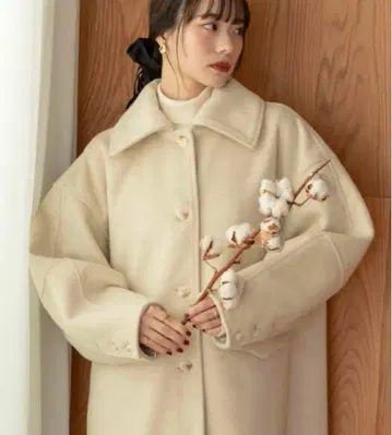 hinari 미니 샤기 롱 코트 아이보리