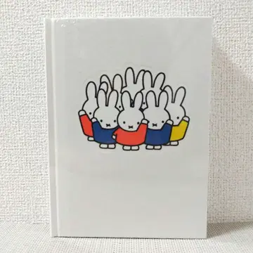 [미개봉 새상품] 미피전 70주년 공식 도록 딕 브루너 miffy