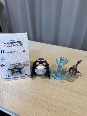 제일복권 죠죠의 기묘한 모험 데스크탑 마스코트 3개 세트