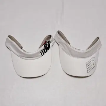 뉴발란스 선바이저 2개 세트