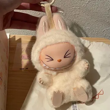 LABUBU SISI