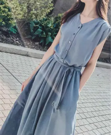 me jane 미제인 데님색 슬릿 슬리브리스 원피스