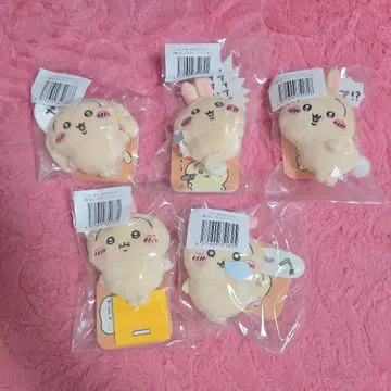 치이카와 토끼 투성이 복권 인형 배지