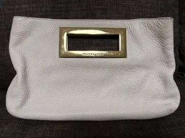 마이클코어스 MICHAELKORS 화이트 가죽 클러치백 골드 금장 장식