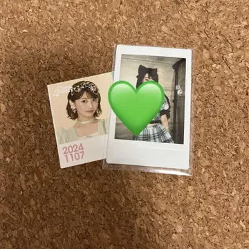 이타쿠라 카나 폴라로이드
