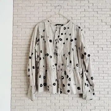 파드칼레 도트 셔츠
