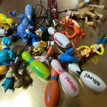 ROUND1 레어 디즈니 캐릭터 포함 스트랩 세트