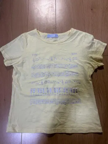 193 Piano glitter T-shirt