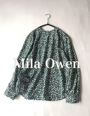 미라 오웬 Mila Owen 미니 꽃무늬 드레이프감 풀오버