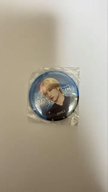 RIKI 캔뱃지 파랑 미개봉