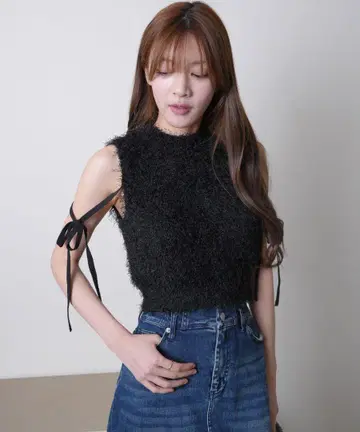 LIPSERVICE 드롭 리본 썸머 샤기 슬리브리스 니트