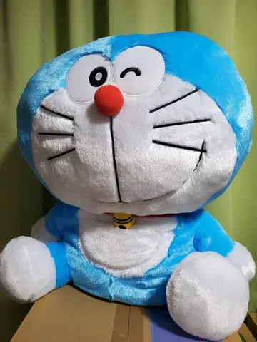 큰 도라에몽 봉제 인형