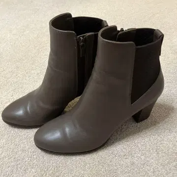 매킨토시 런던 24cm 토프 가죽 지퍼 부티