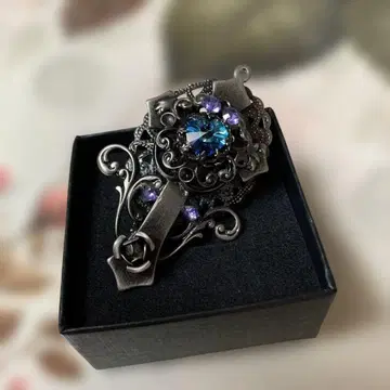 고딕적인 핸드메이드 반지