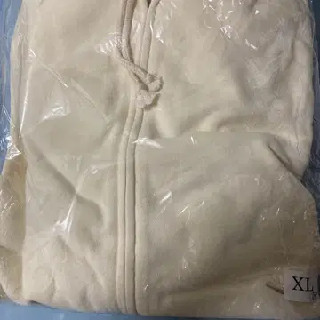 이토 미쿠 이벤트 한정판 후드티 2