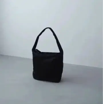 RAMIDUS CLANE SQUARE SHOULDER BAG