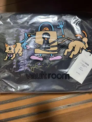 vault roomLA+ DARKNESSS HOODIE 라프라스 다크니스